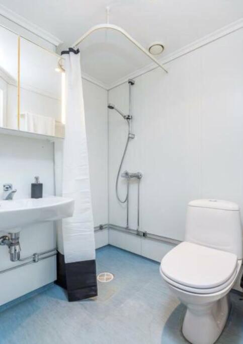 Ferienwohnung Comfy Studio Near Airport Garder Exterior foto